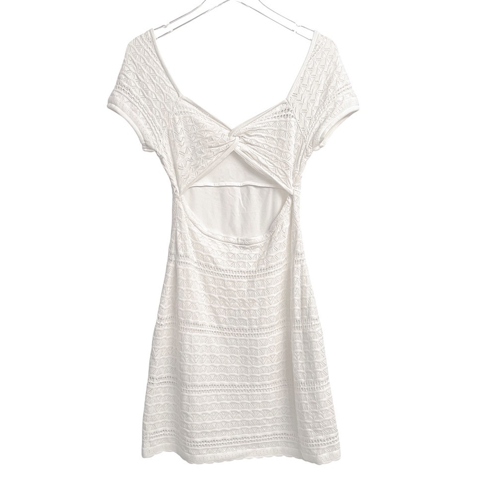 Hollister All-Over Knitted Crochet White Dress With Twist Back Detail Size Small - Picture 4 of 11